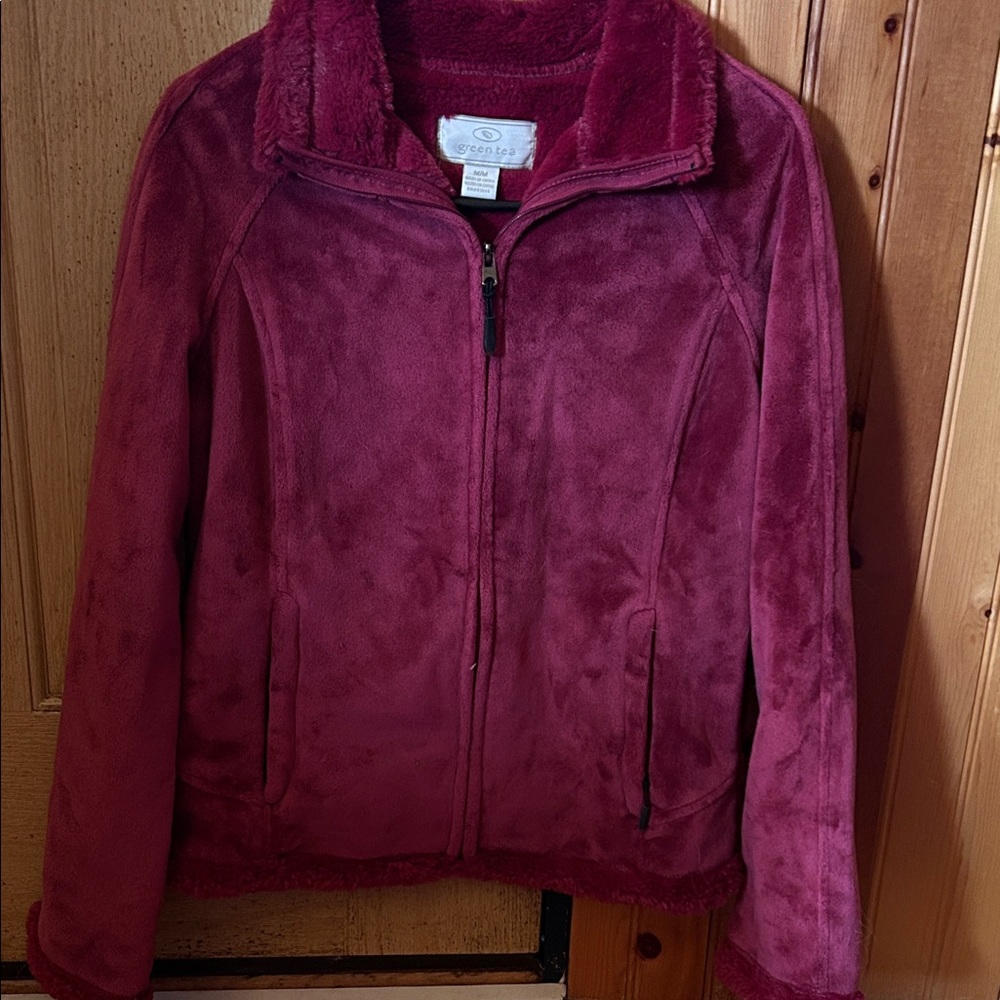 GreenTea Women's Plush Maroon Teddy Jacket